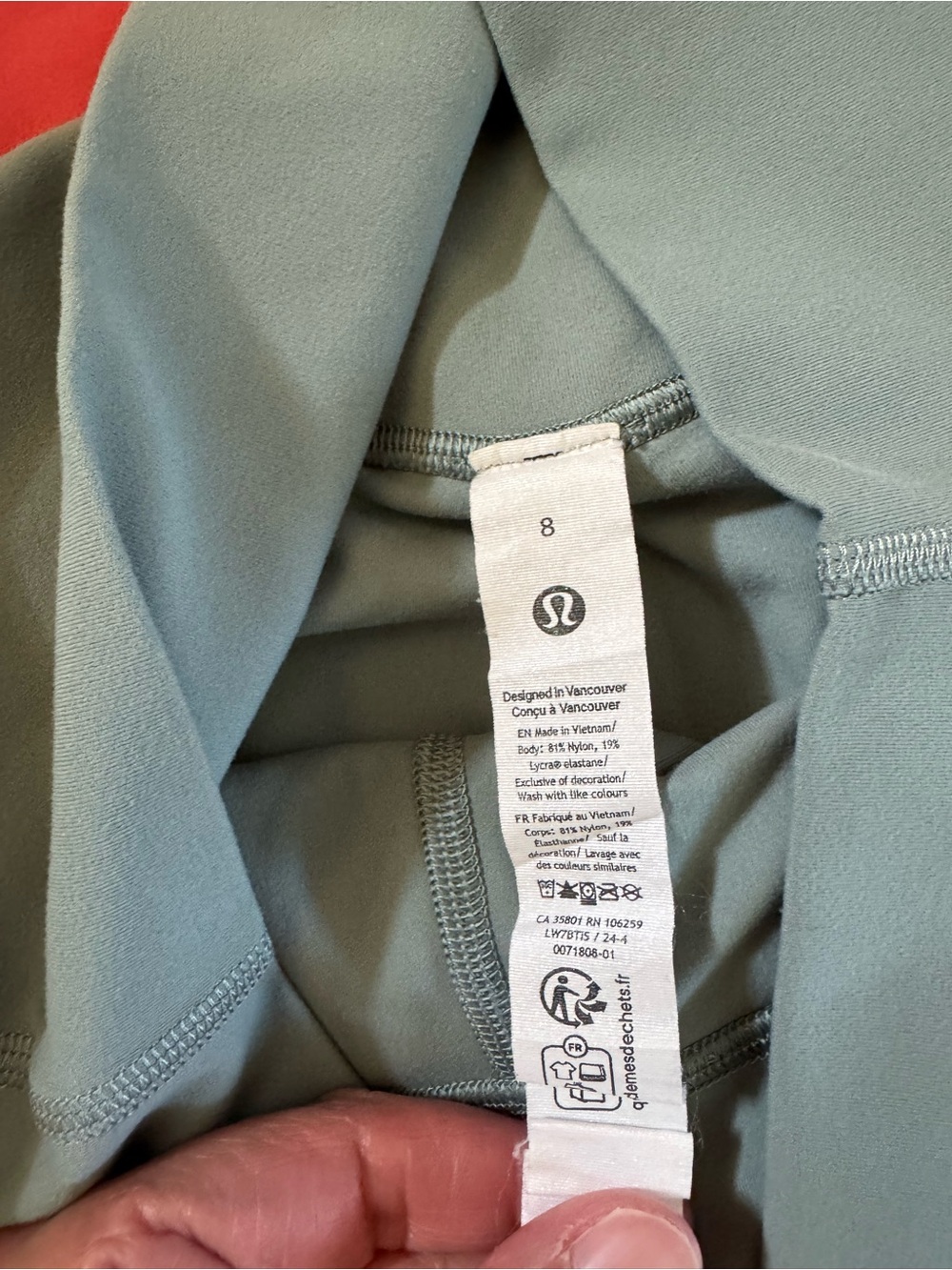 Lululemon Align hi-rise 6” bike shorts, size 8 - Picture 3 of 3